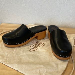 Charlotte Stone Martino Clogs in black - Size 8